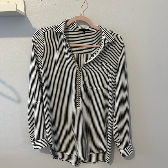 Dynamite stripe blouse size xs - Picture 1 of 2